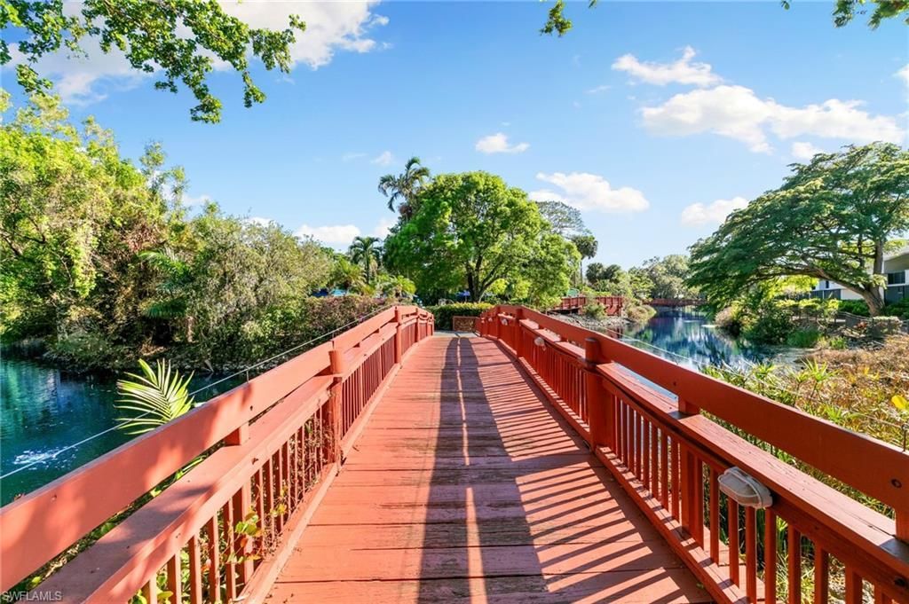 600 Neapolitan Way, Unit 257, Naples, FL 34103 Photo