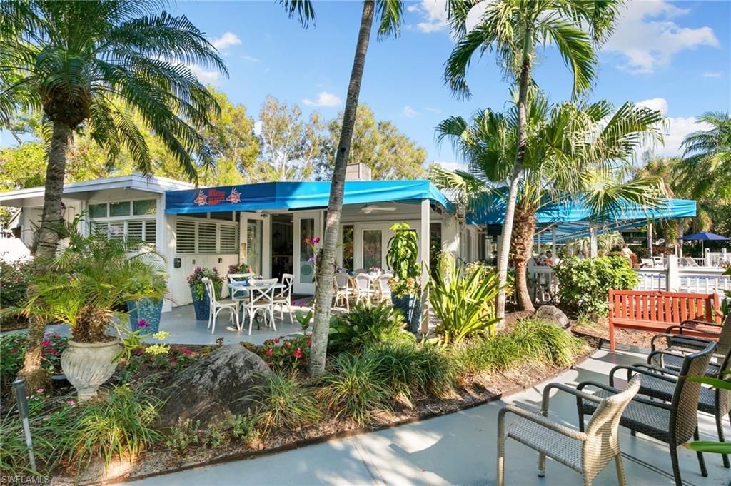 600 Neapolitan Way, Unit 257, Naples, FL 34103 Photo