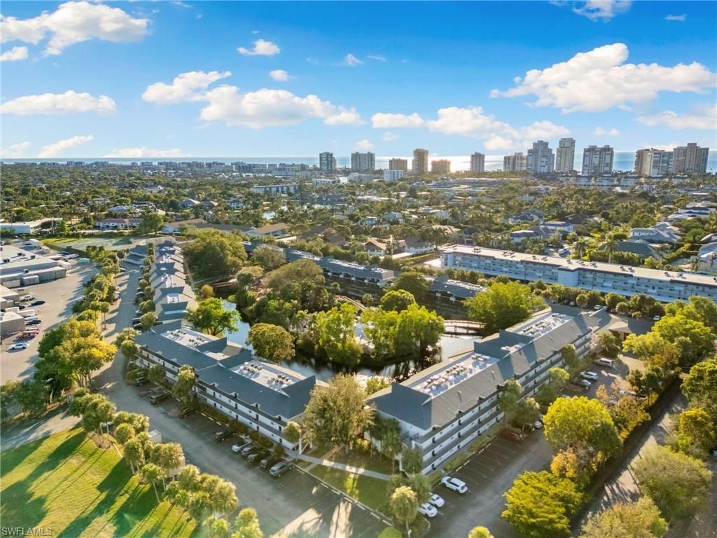 600 Neapolitan Way, Unit 257, Naples, FL 34103 Photo