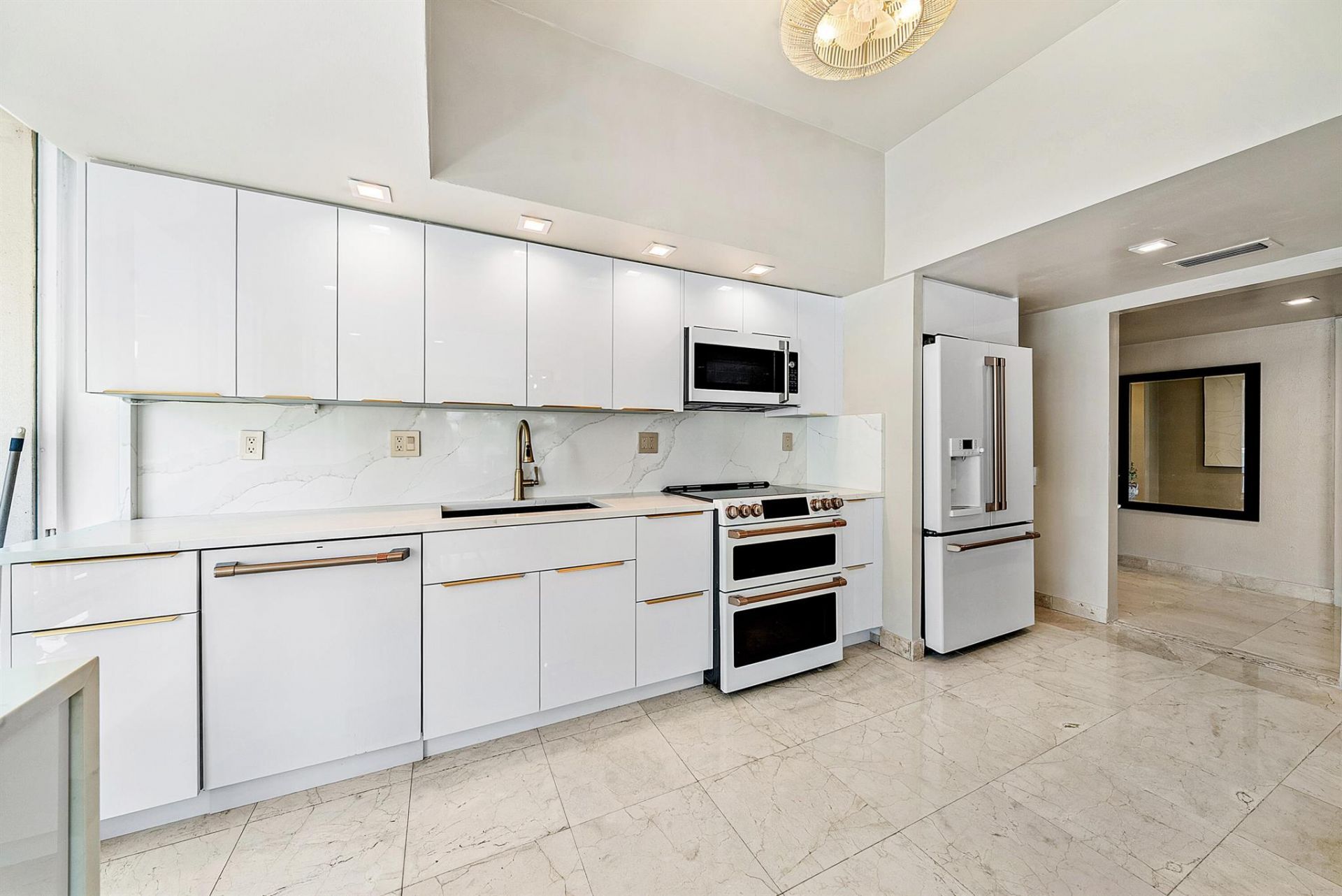 2100 S Ocean Lane, Unit 101-102, Fort Lauderdale, FL 33316 Photo
