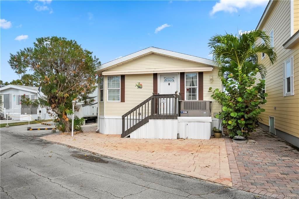 10725 S Ocean Drive, Unit 141, Jensen Beach, FL 34957 Photo