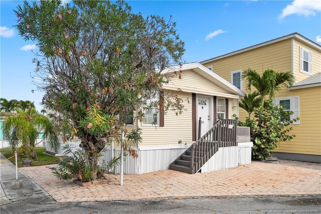 10725 S Ocean Drive, Unit 141, Jensen Beach, FL 34957 Photo