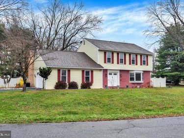 3801 BRYTTON LANE, HARRISBURG, PA 17110