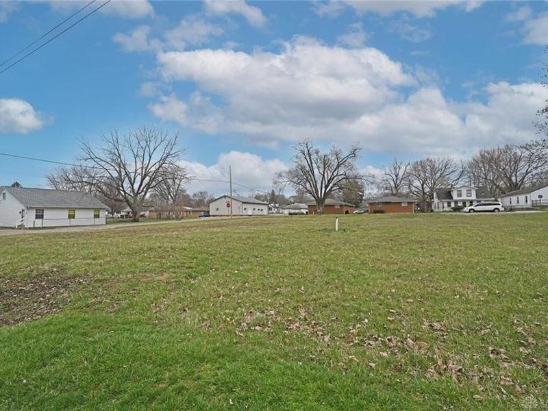 1807 Montgomery Avenue, Fairborn, OH 45324 Photo 1