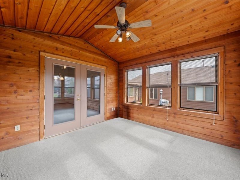 2186 Prestwick Drive, Uniontown, OH 44685 Photo 16