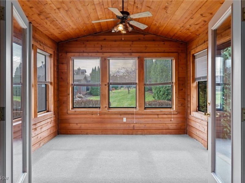 2186 Prestwick Drive, Uniontown, OH 44685 Photo 17