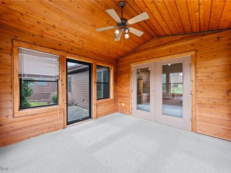 2186 Prestwick Drive, Uniontown, OH 44685 Photo 18