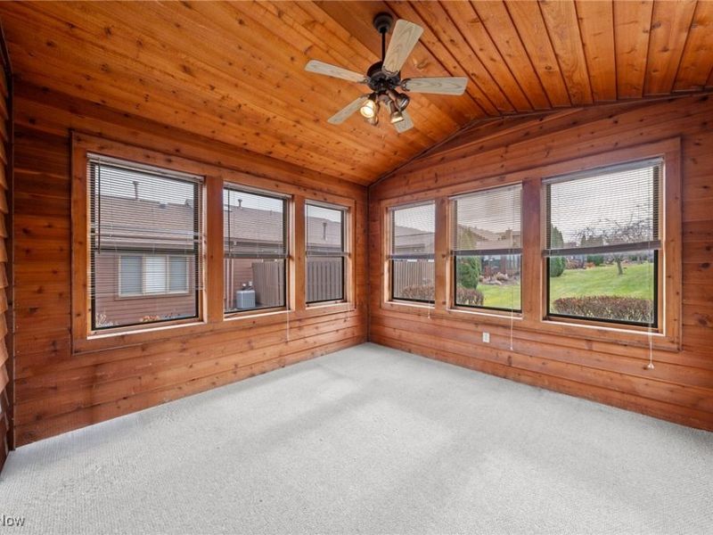 2186 Prestwick Drive, Uniontown, OH 44685 Photo 19