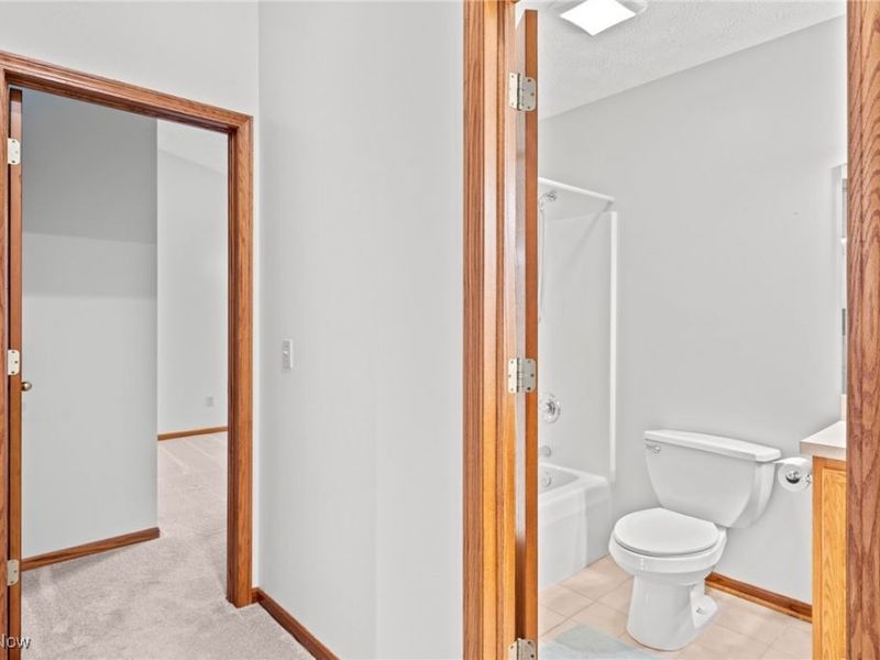 2186 Prestwick Drive, Uniontown, OH 44685 Photo 21