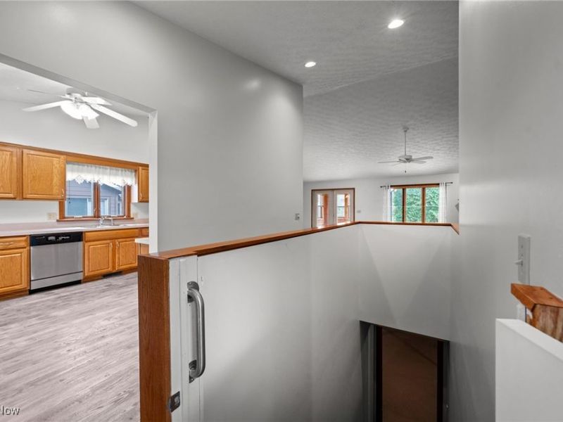 2186 Prestwick Drive, Uniontown, OH 44685 Photo 37