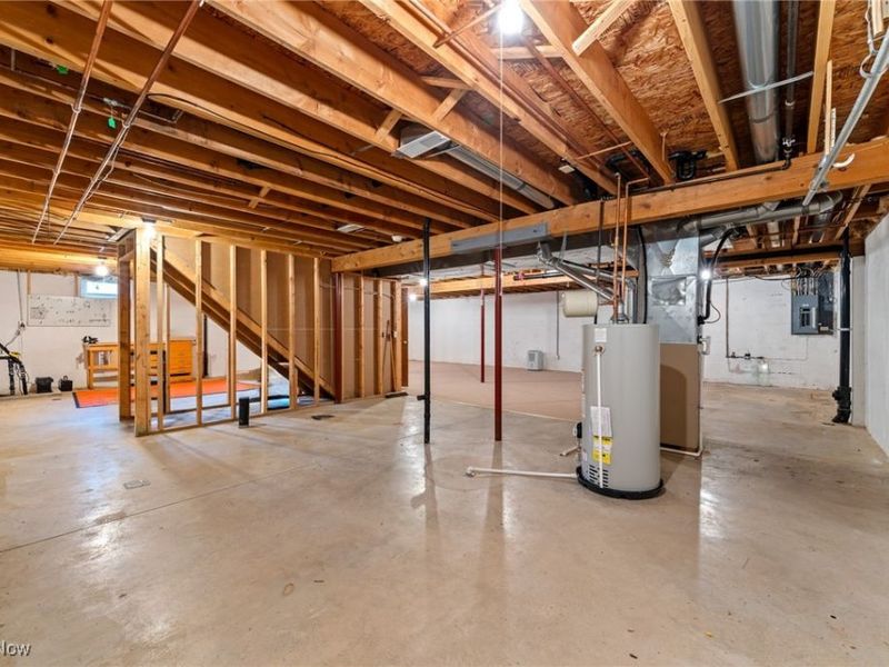 2186 Prestwick Drive, Uniontown, OH 44685 Photo 43