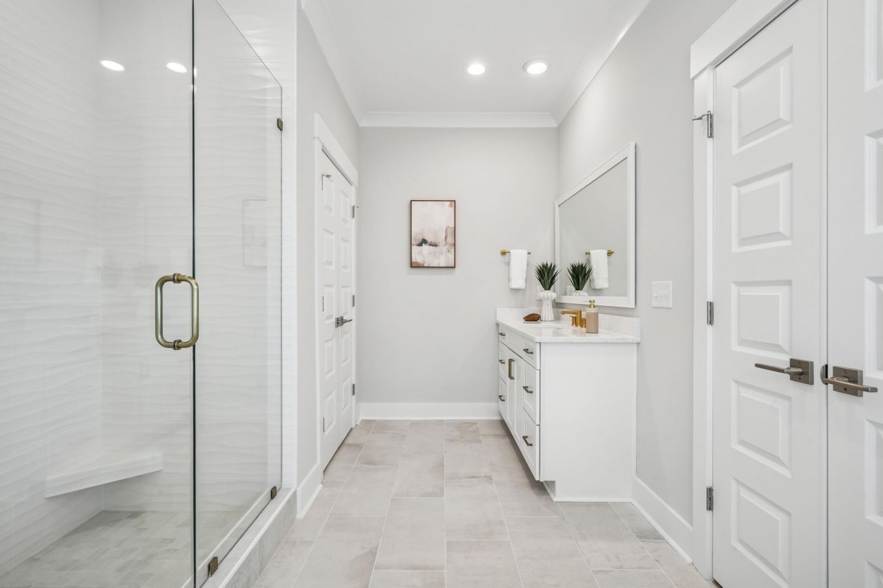 2012 Riverbend Drive Photo 9