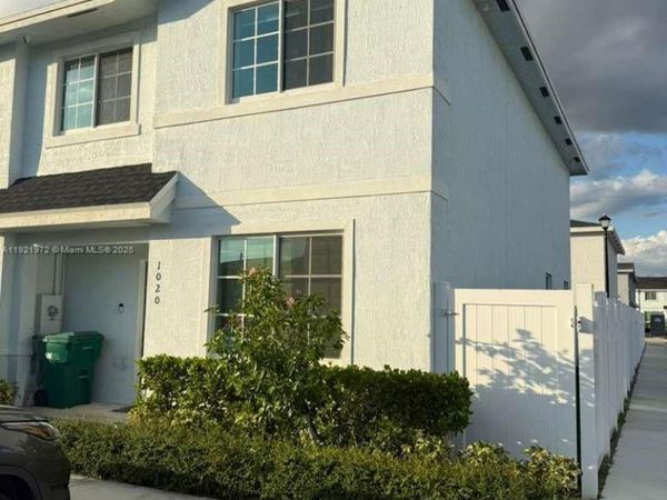 1020 NW 5th Ter, Florida City, FL 33034