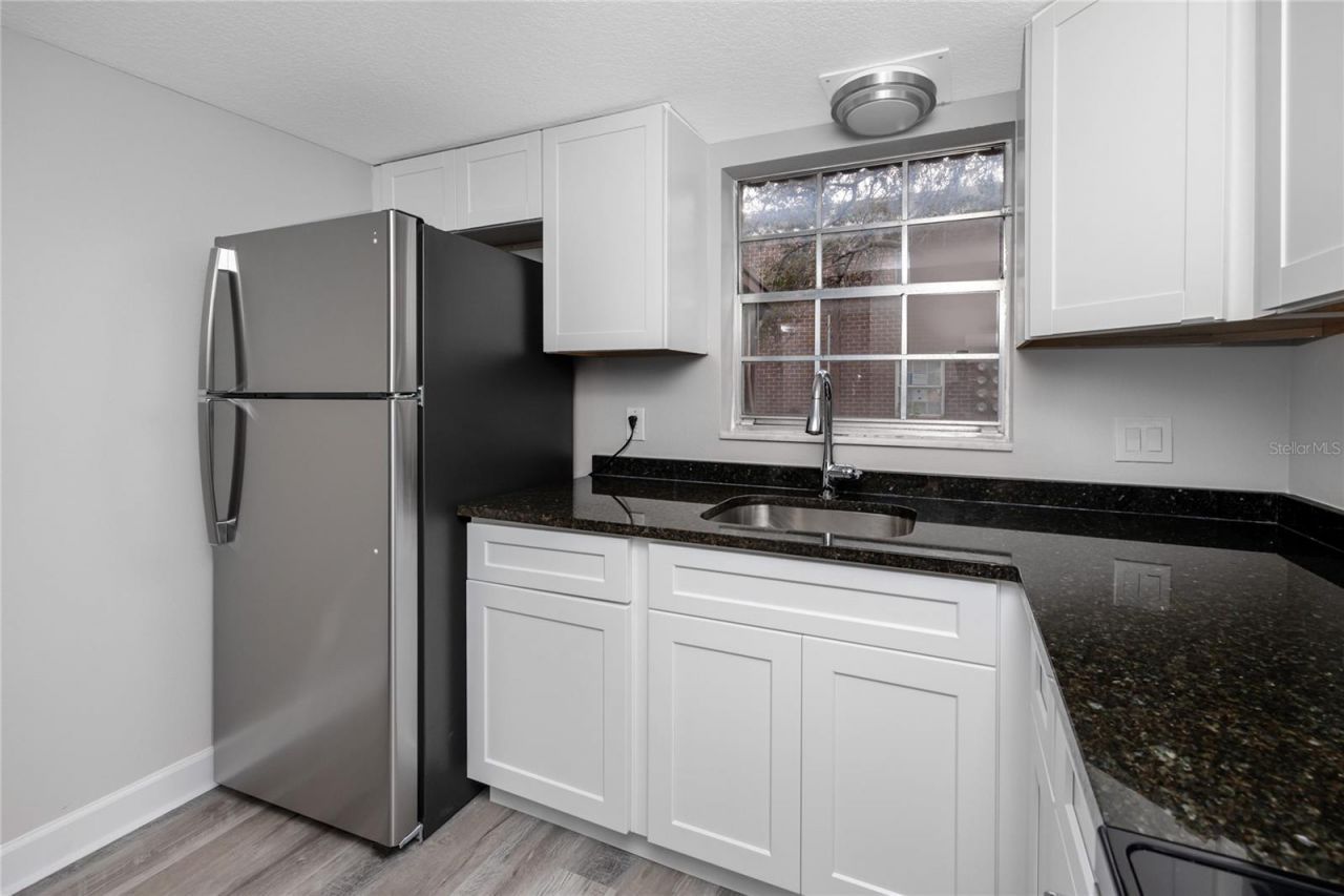 8345 13th Street N, Unit B, Saint Petersburg, FL 33702 Photo