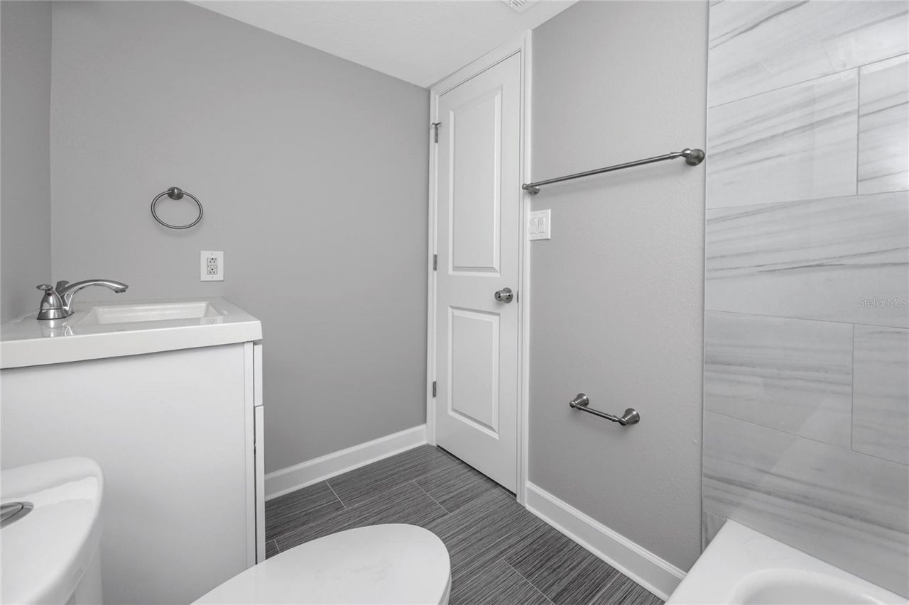 8345 13th Street N, Unit B, Saint Petersburg, FL 33702 Photo