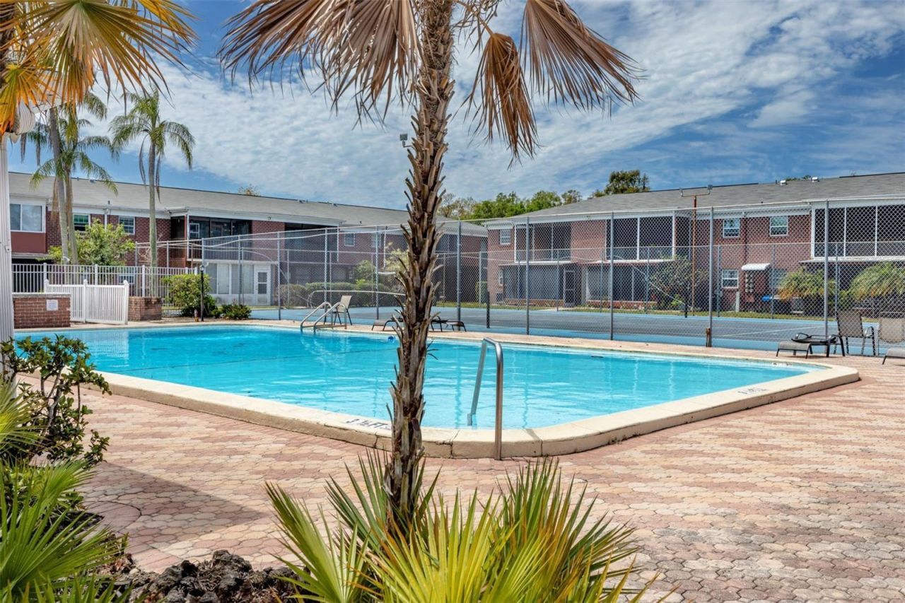 8345 13th Street N, Unit B, Saint Petersburg, FL 33702 Photo