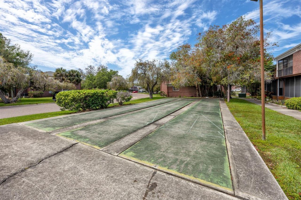 8345 13th Street N, Unit B, Saint Petersburg, FL 33702 Photo