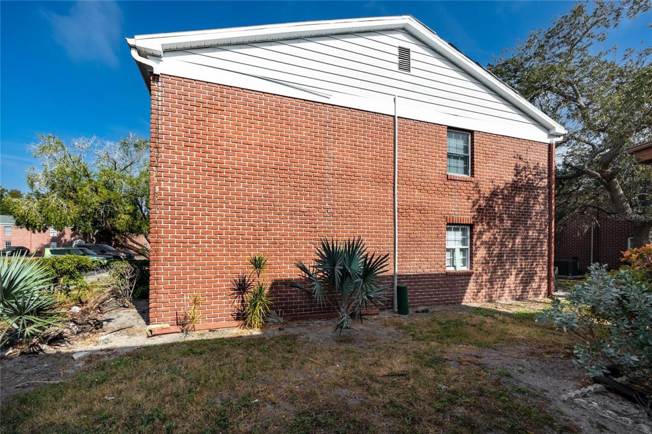 8345 13th Street N, Unit B, Saint Petersburg, FL 33702 Photo