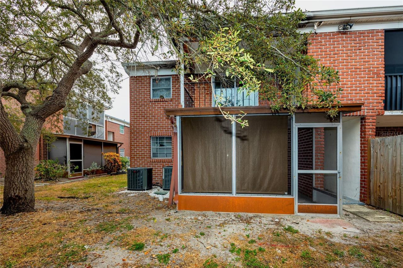 8345 13th Street N, Unit B, Saint Petersburg, FL 33702 Photo