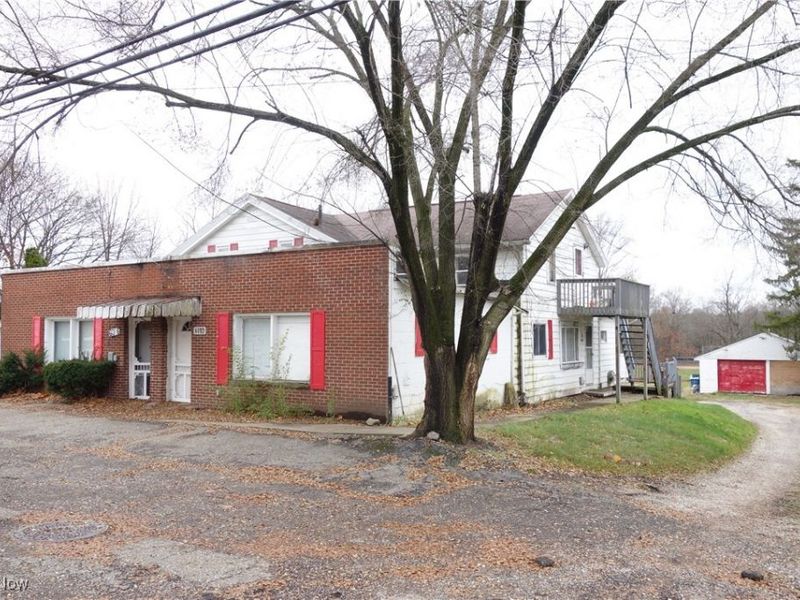 6090 Manchester Road, Akron, OH 44319 Photo 2