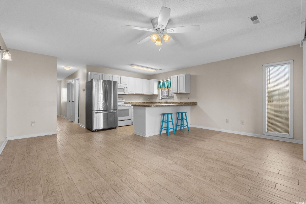 1850 Colony Dr. Photo 16