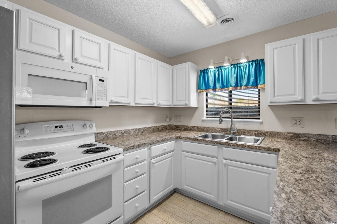 1850 Colony Dr. Photo 21