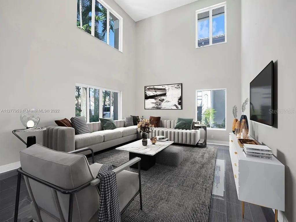 15945 NW 82nd Court, Miami Lakes, FL 33016 Photo