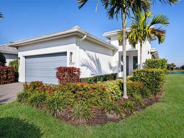 5197 BARNETT CIRCLE, LAKEWOOD RANCH, FL 34211