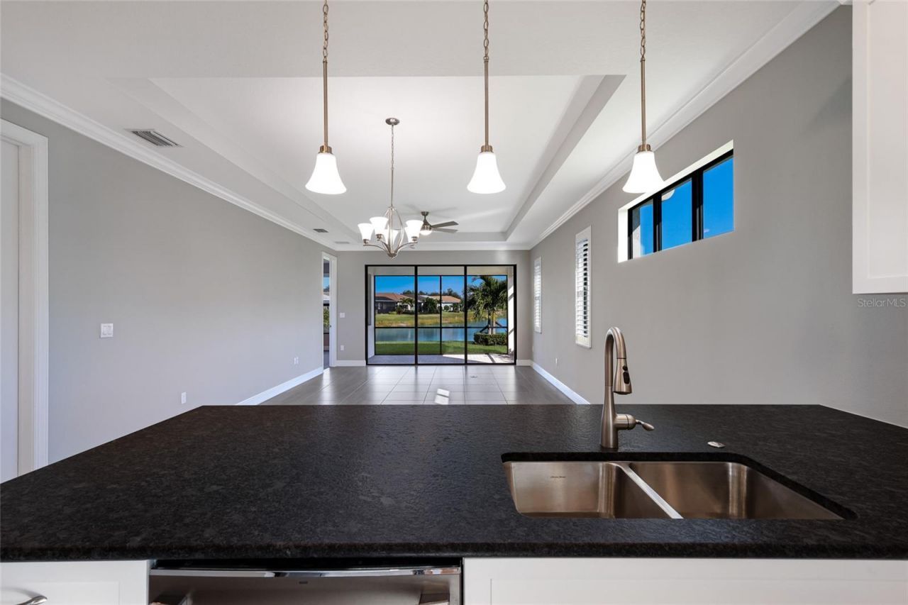 5197 Barnett Circle, Lakewood Ranch, FL 34211 Photo