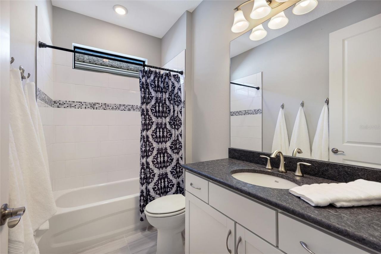 5197 Barnett Circle, Lakewood Ranch, FL 34211 Photo