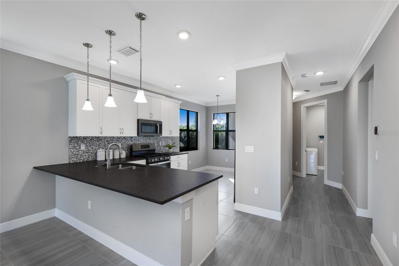 5197 Barnett Circle, Lakewood Ranch, FL 34211 Photo