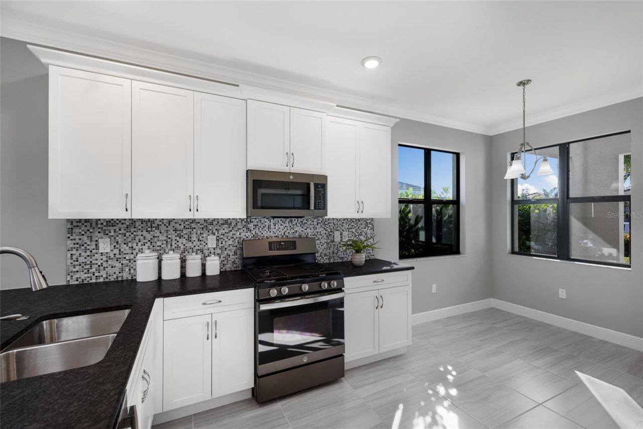 5197 Barnett Circle, Lakewood Ranch, FL 34211 Photo