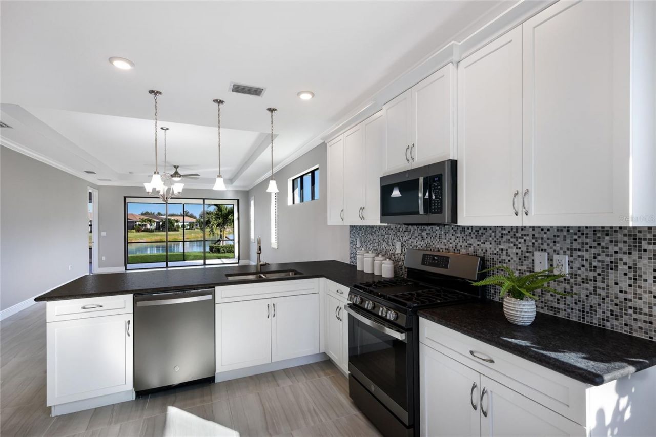 5197 Barnett Circle, Lakewood Ranch, FL 34211 Photo