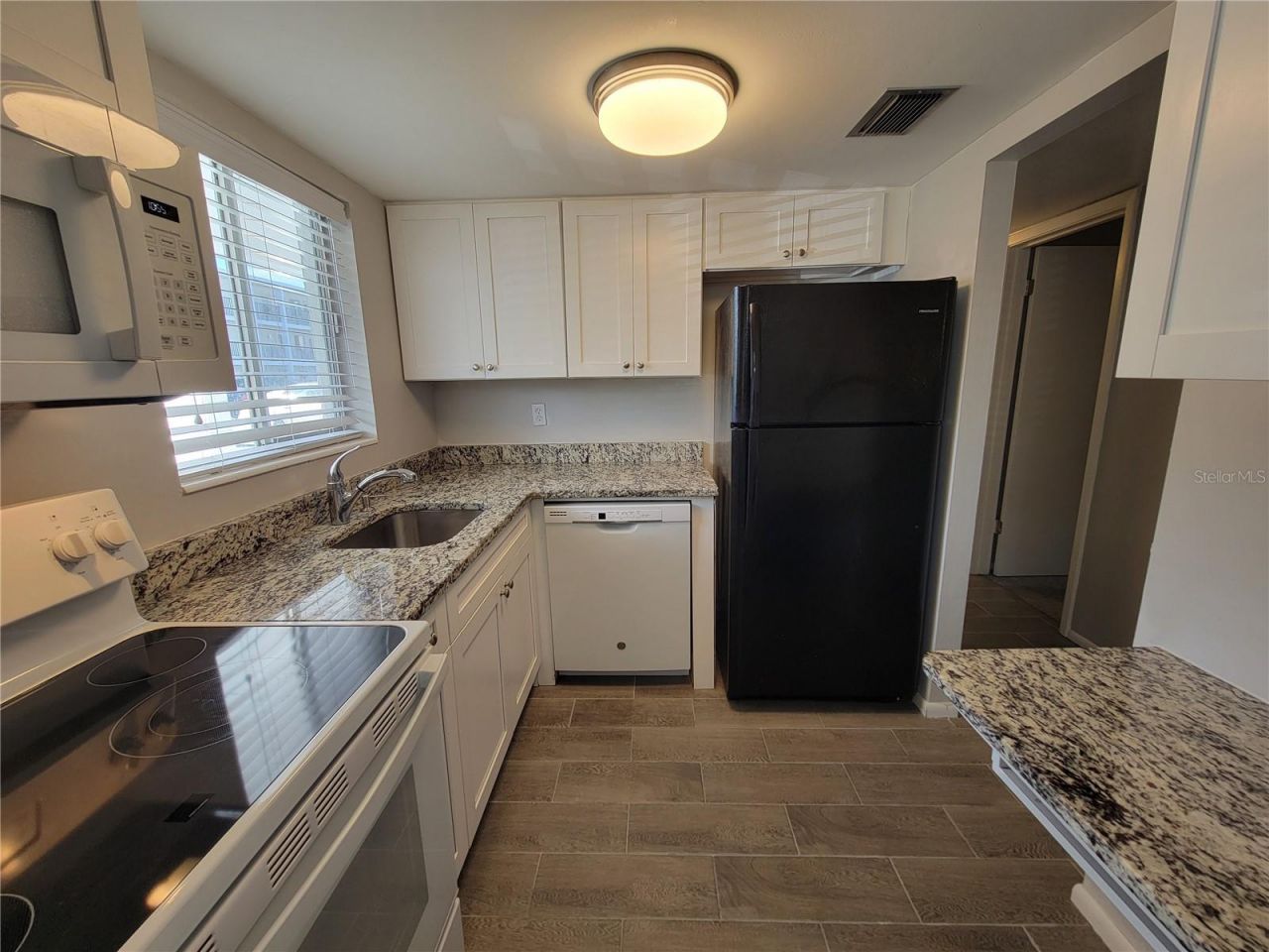 2009 Canal Drive, Unit N4, Bradenton, FL 34207 Photo