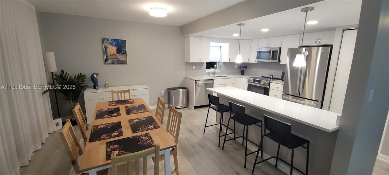 1200 14th St, Unit 7A, Miami Beach, FL 33139 Photo