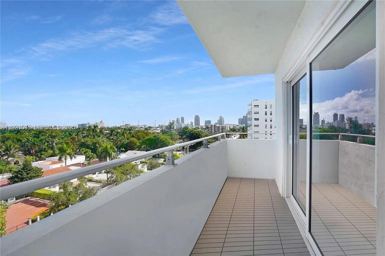 1200 14th St, Unit 7A, Miami Beach, FL 33139 Photo