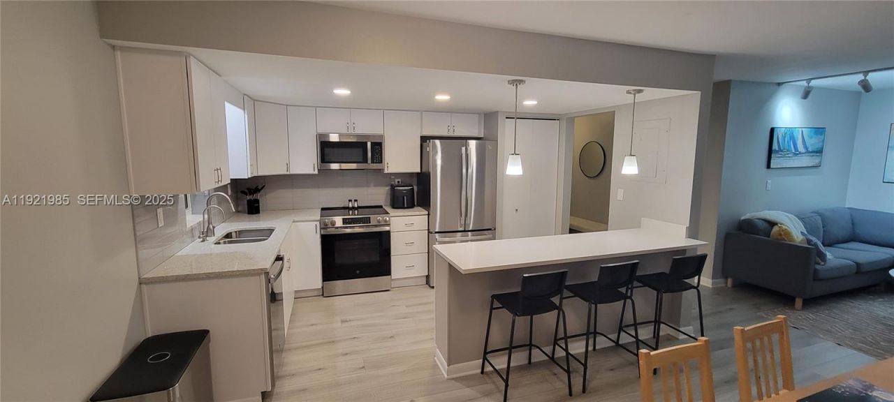 1200 14th St, Unit 7A, Miami Beach, FL 33139 Photo