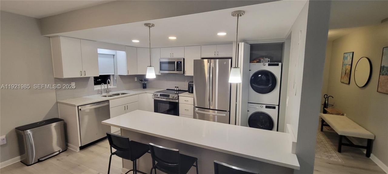 1200 14th St, Unit 7A, Miami Beach, FL 33139 Photo