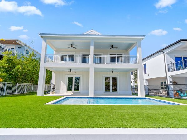 226 S Coconut Palm Boulevard, Tavernier, FL 33070