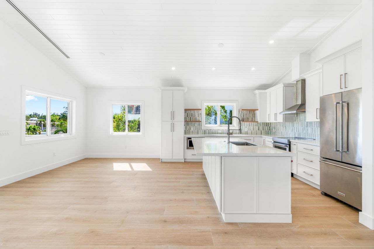 226 S Coconut Palm Boulevard, Tavernier, FL 33070 Photo