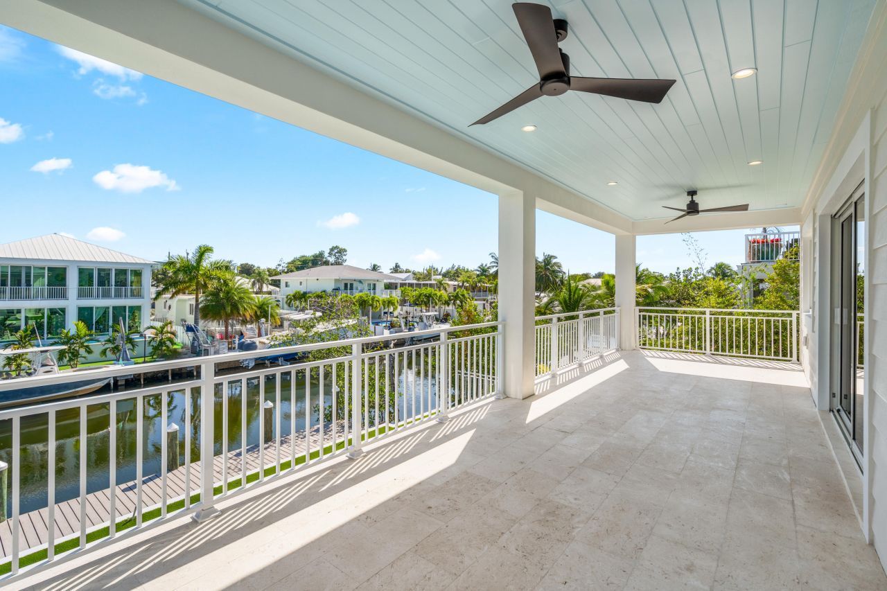 226 S Coconut Palm Boulevard, Tavernier, FL 33070 Photo