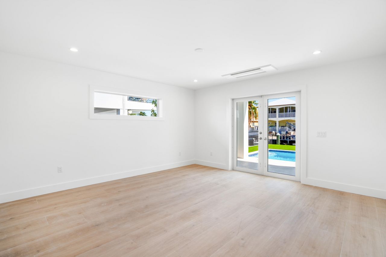 226 S Coconut Palm Boulevard, Tavernier, FL 33070 Photo