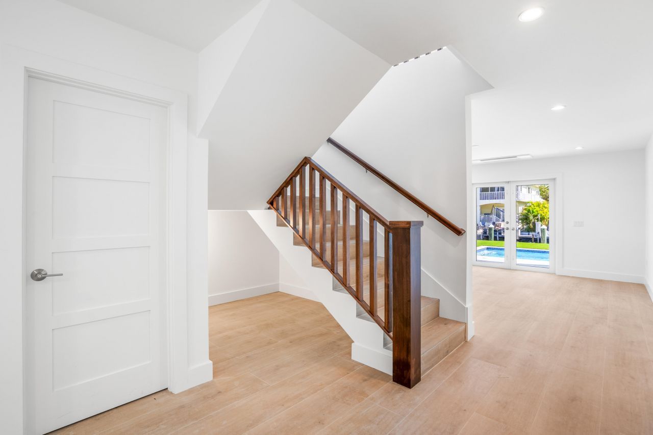 226 S Coconut Palm Boulevard, Tavernier, FL 33070 Photo