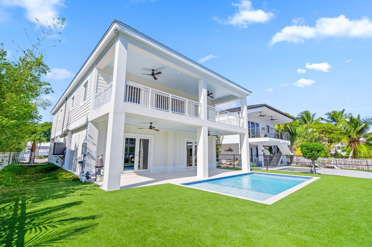 226 S Coconut Palm Boulevard, Tavernier, FL 33070 Photo