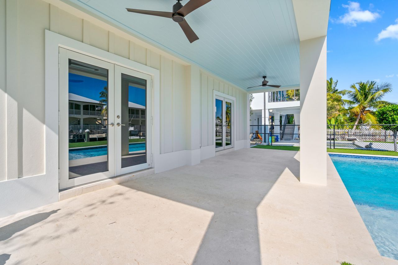 226 S Coconut Palm Boulevard, Tavernier, FL 33070 Photo
