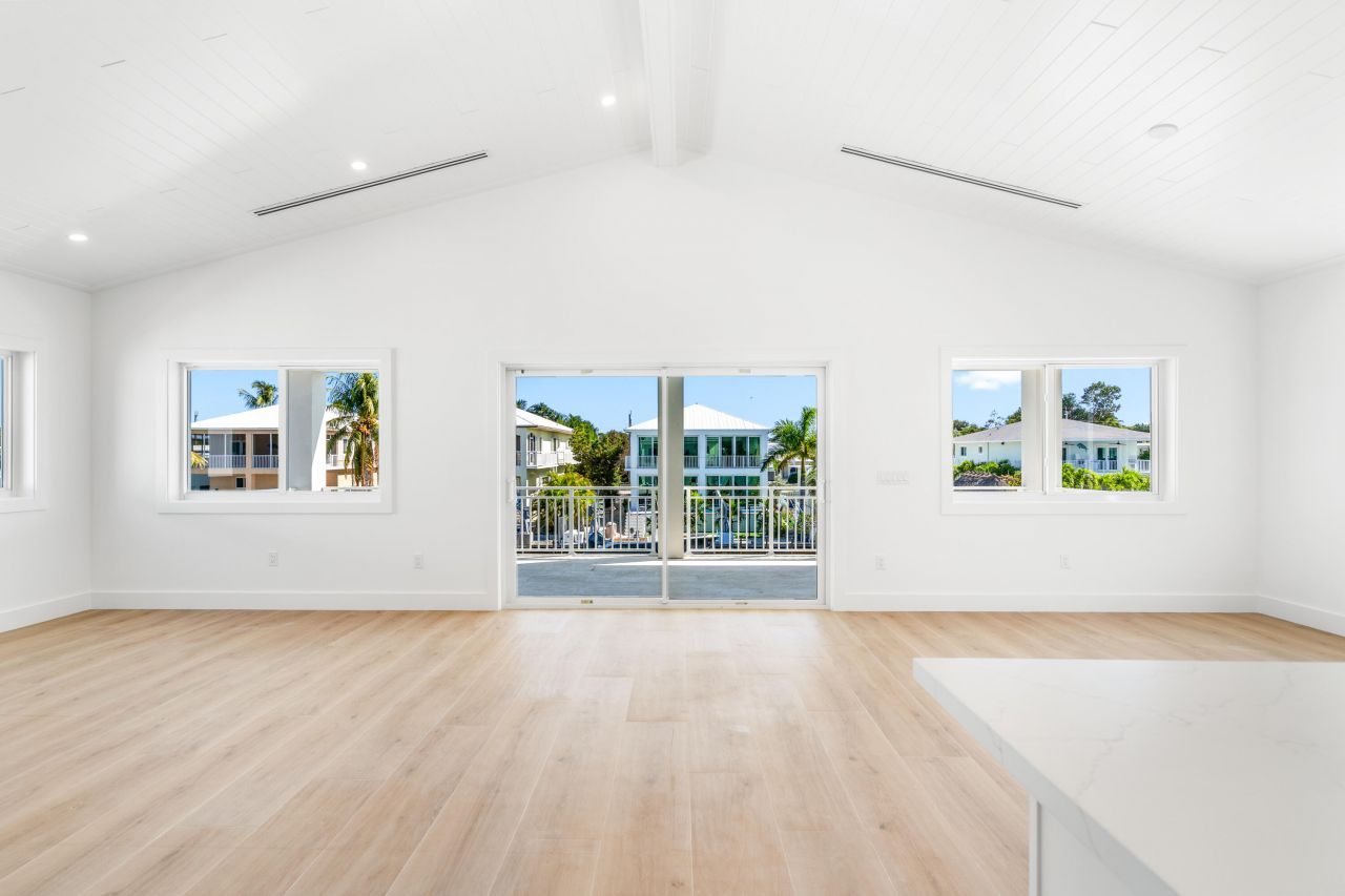 226 S Coconut Palm Boulevard, Tavernier, FL 33070 Photo