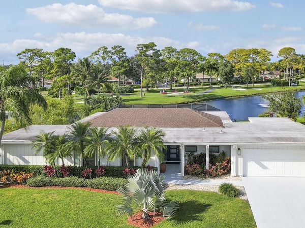 13397 Garth Court, Palm Beach Gardens, FL 33418