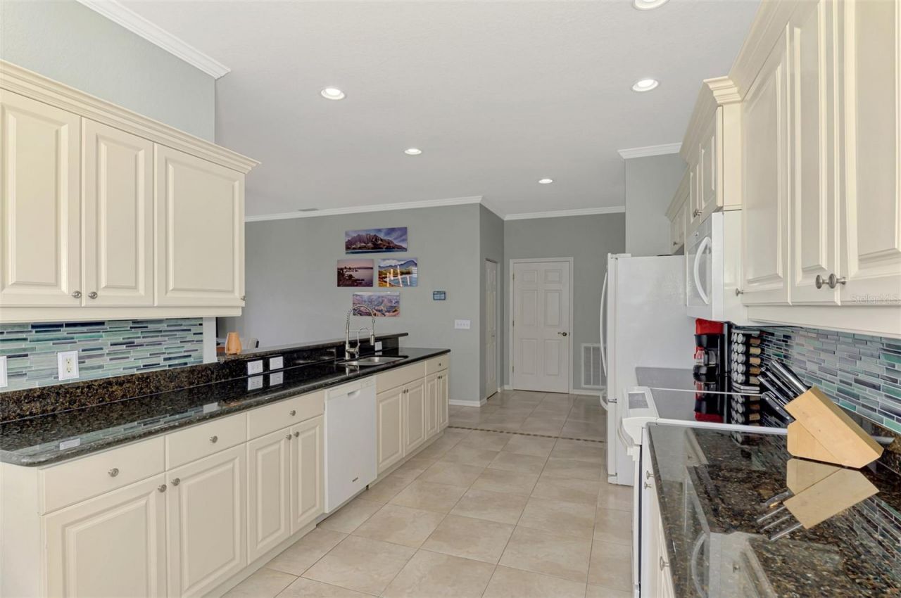 25507 Heritage Lake Boulevard, Unit 2, Punta Gorda, FL 33983 Photo