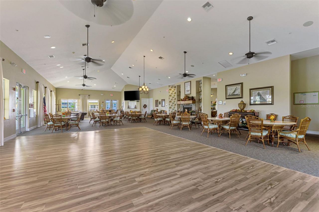 25507 Heritage Lake Boulevard, Unit 2, Punta Gorda, FL 33983 Photo