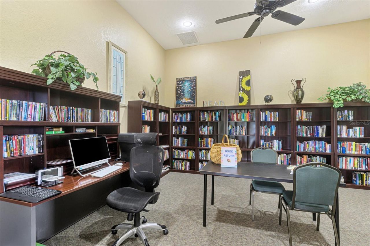 25507 Heritage Lake Boulevard, Unit 2, Punta Gorda, FL 33983 Photo